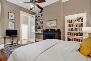 Hideaway on Jones - 2