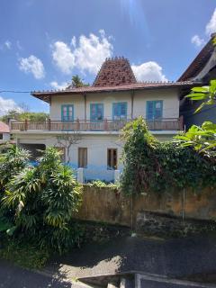 Gerbang Biru House 6-BR - 9