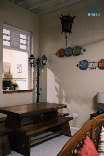 City-Center Heritage Getaway for 12 Pax - 9