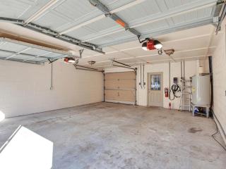 Broughton Street Carriage House - Savannah - 2