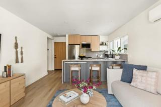 Tide House - Unit C - Modern Seaside 1BD w Parking - 9