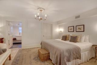 Elsewhere on Madison Square Garden - 5