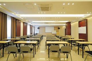 City Comfort Inn Hotel Guiyang Normal University Yangmingci Metro Station - 1