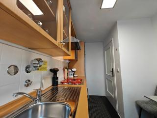 Modern Apartments Neuburg 29 - NEU - 2 Zimmer - 4 Separate Betten, Komfort, Top Ausgestattet, Smart TV, Wi-Fi - 8