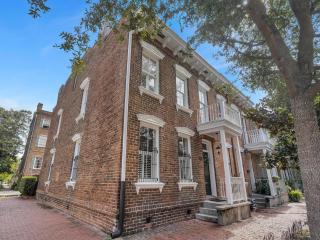 Douglass House - Savannah - 1