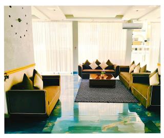 Golden Dahlia Fintas - 7