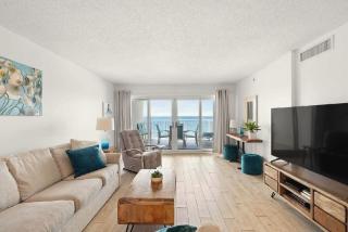 Gulffront 2 Bedroom Condo with Panoramic Views - 5