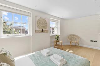 3 Bedroom Flat in London - 2