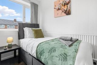 Modern Home close to Events with Parking - 3