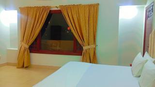 Seaview Luxury Hotel - 5