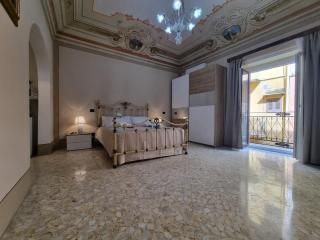 Donna Elisa by Holiday World - 4