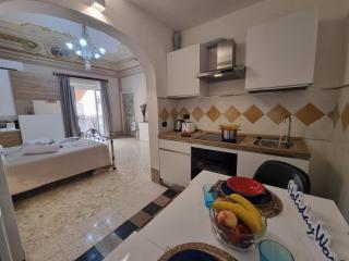 Donna Elisa by Holiday World - 1