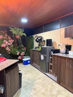 Cozy Apartment 8 minutes from Downtown David - Private Entrance Garden - 5