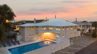 Beachside Villa Unit 4 - 1