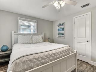 Tracy's Tybee Paradise - 1