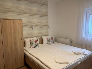 Hungaria Apartments - 5