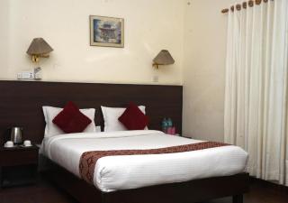 Hotel Lake Palace - 4