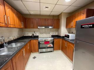 Beachfront 2BR Apartment with Stunning Sea View - 8