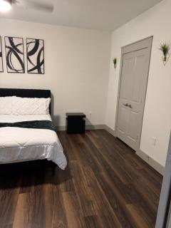 Modern 2 BDRM 2 BATH in Addison, TX - 4