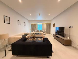 Upgraded 2 bedroom at Dubai Marina - 0