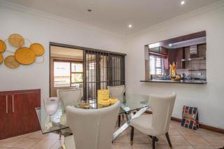 Gees Guest House - 9