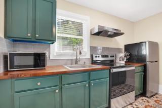 West Park Suites Unit B - 5