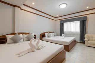 Break Point Patong Hotel - 1