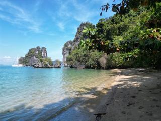 Wooden House On The Bay - 4