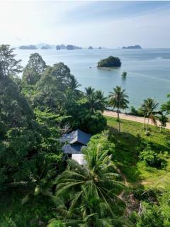 Wooden House On The Bay - 0