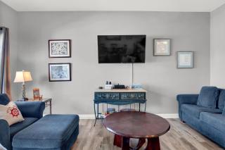 Beach Bum Hideaway - 7