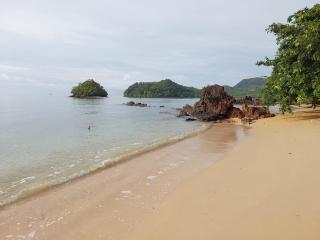 Wooden House On The Bay - 2