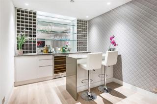 Beautiful 4Bed Mews Home--Knightsbridge - 8