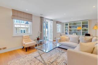 Beautiful 4Bed Mews Home--Knightsbridge - 1