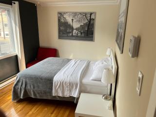 Cute & Spacious 2 BDR condo - 5