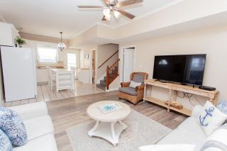 125 E Lakeshore DR - 4