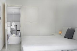 Konstantinos and Eleni's Apartment - 8