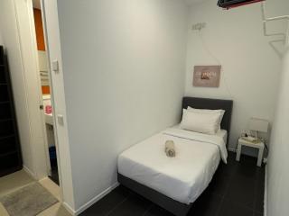 1-5pax, Minimalist & Stylish, Arcoris Soho Mont Kiara - 9