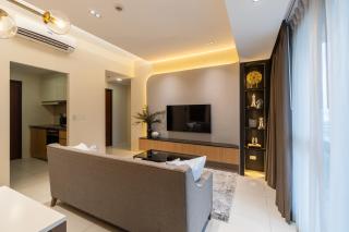 Amazing View - 2 BR Luxury Unit in BGC Uptown High Speed Wi-Fi Wi-Fi Washer - 5