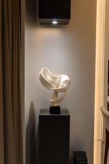 Amazing View - 2 BR Luxury Unit in BGC Uptown High Speed Wi-Fi Wi-Fi Washer - 2