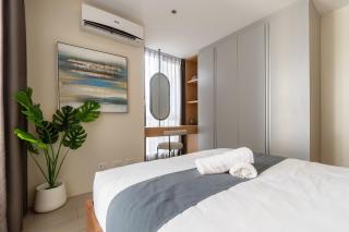 Amazing View - 2 BR Luxury Unit in BGC Uptown High Speed Wi-Fi Wi-Fi Washer - 1