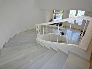 Deluxe Apartment on the Beach - 6