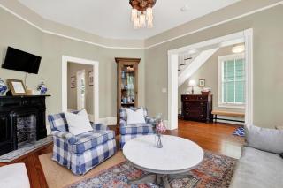 The Alexander Ford House - 4