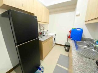 2 Bedroom Condo in Infina Towers Quezon City Child Friendly w Pool view - 6