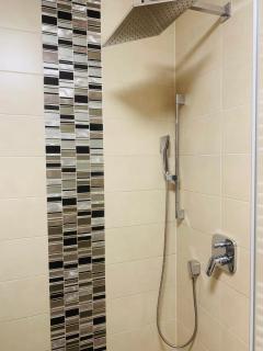 Local-Lux Apartman 3 szoba, privát parkoló - 2