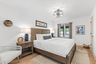 Niblick on Norman w/Heated Pool & Optional Boat Rental - 3