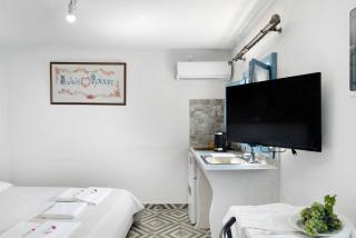 Politimi Studio N8 - 9