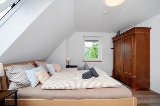 Neu renovierte Dachgeschosswohnung - 4