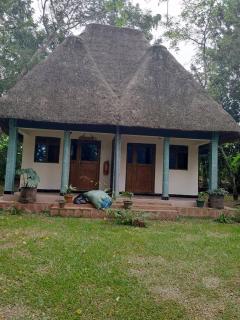Nguru Farm Cottages - 8