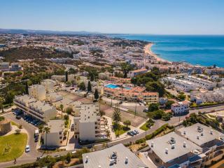 White Studio and Terrace - 8