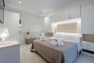 Ricky's Luxury Apartment - 2